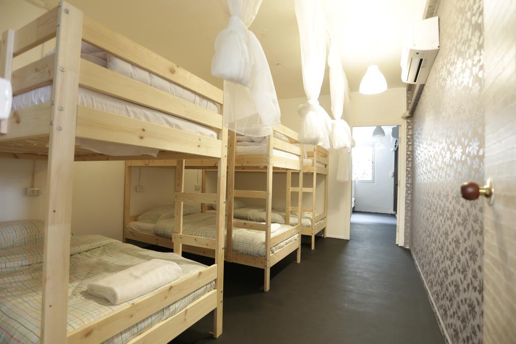 Tiger Lily Hostel Bangkok Phòng bức ảnh