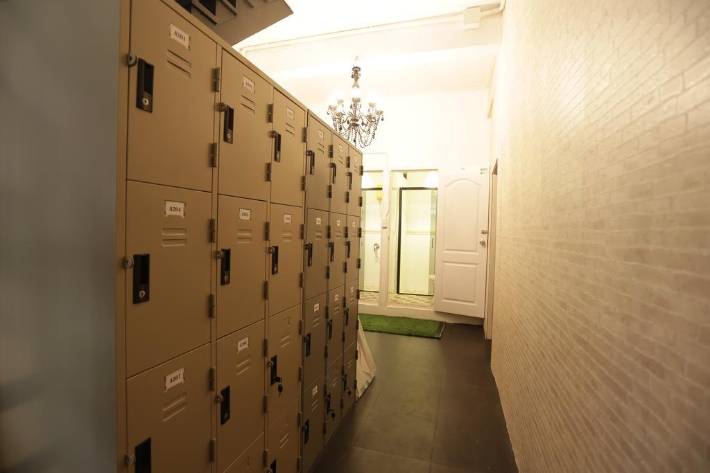 Tiger Lily Hostel Bangkok Phòng bức ảnh